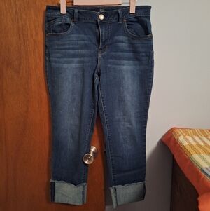1822 'Taylor' Dark Wash Cuffed Capri Jeans Women's Size 12